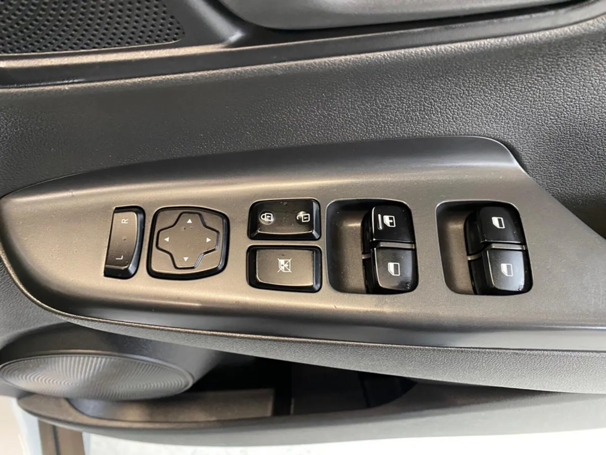 Hyundai KONA MPV, Diesel, 2019, White