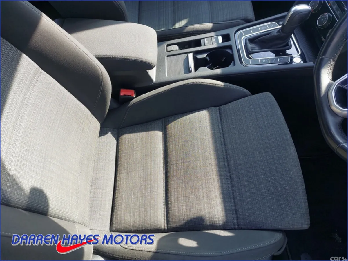 Volkswagen Passat Saloon, Diesel, 2020, Black