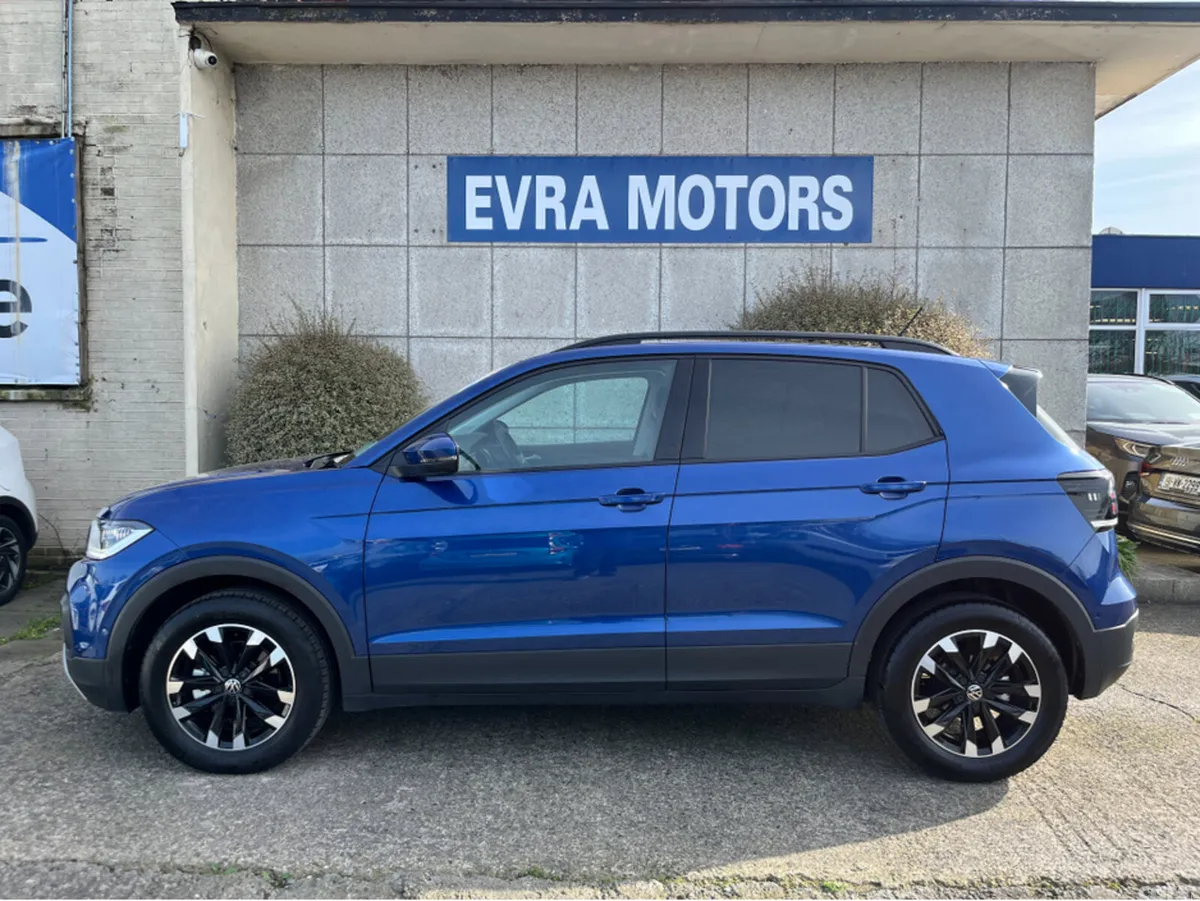 Volkswagen T-Cross SUV, Petrol, 2023, Blue