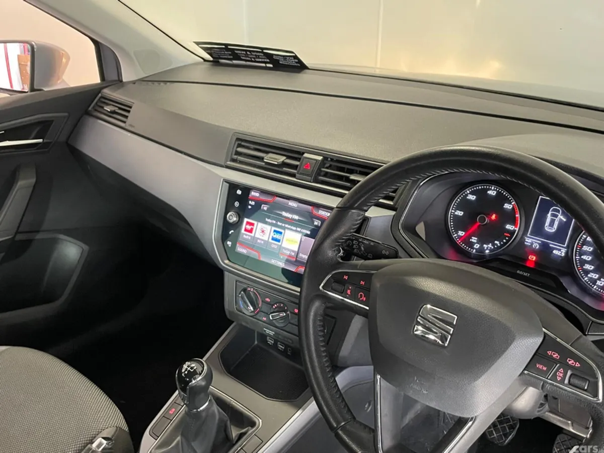 SEAT Arona Hatchback, Diesel, 2018, Grey