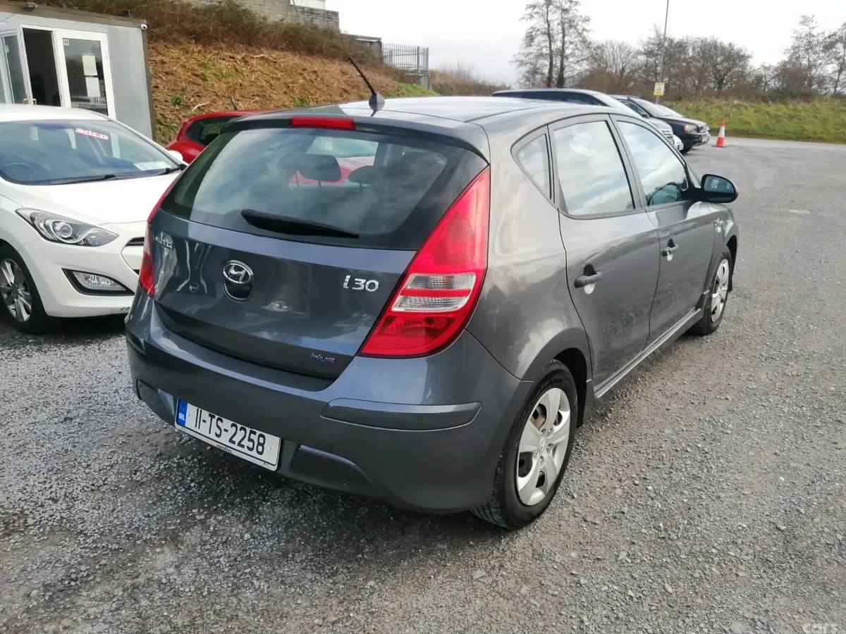 Hyundai i30 Hatchback, Diesel, 2011, Grey