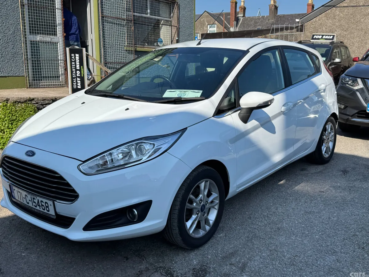 Ford Fiesta Hatchback, Diesel, 2017, White
