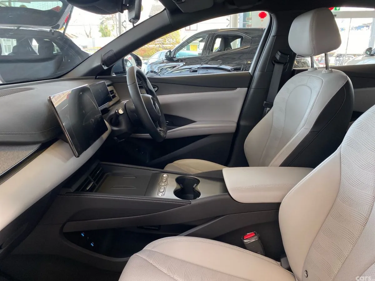 BYD Seal 6 Saloon, Petrol Hybrid, 2027, Blue
