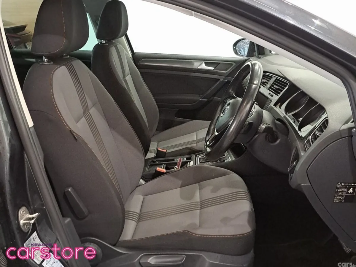 Volkswagen Golf Estate, Petrol, 2016, Grey