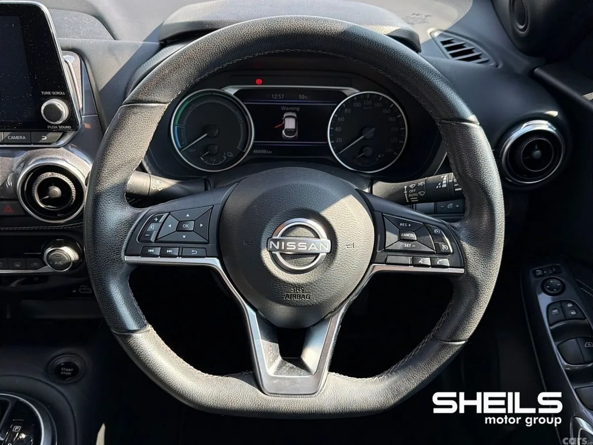 Nissan Juke SUV, Petrol Hybrid, 2023, Orange