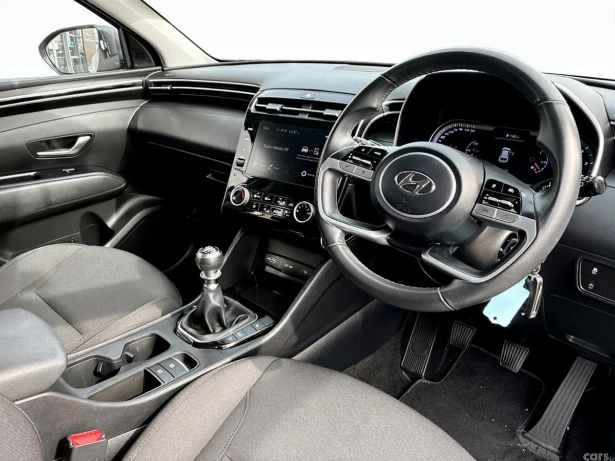 Hyundai Tucson MPV, Diesel, 2023, White