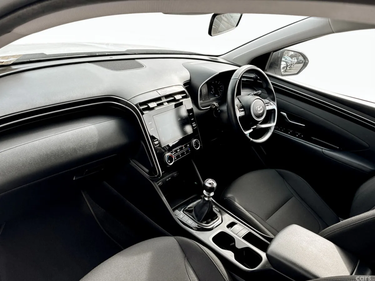Hyundai Tucson MPV, Diesel, 2023, White