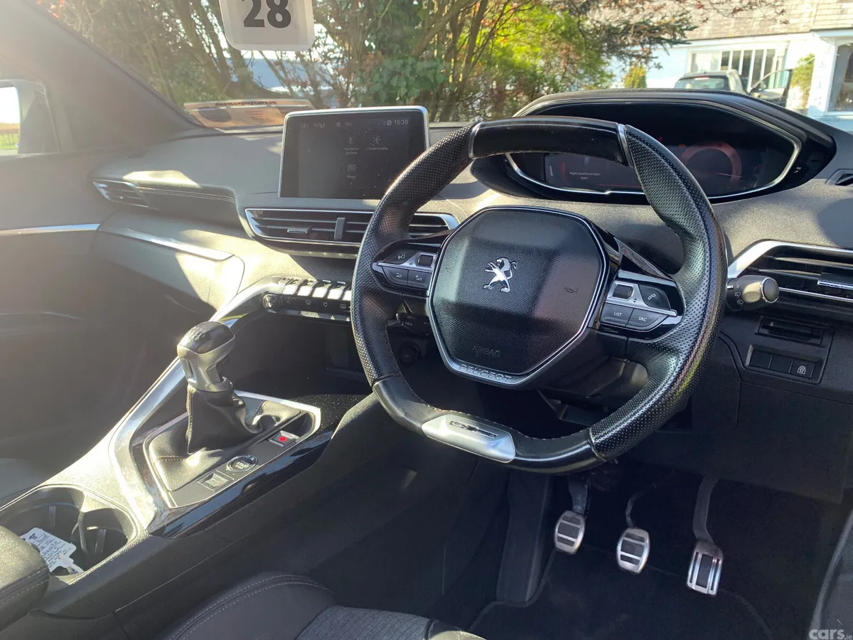 Peugeot 3008 MPV, Diesel, 2019, Grey