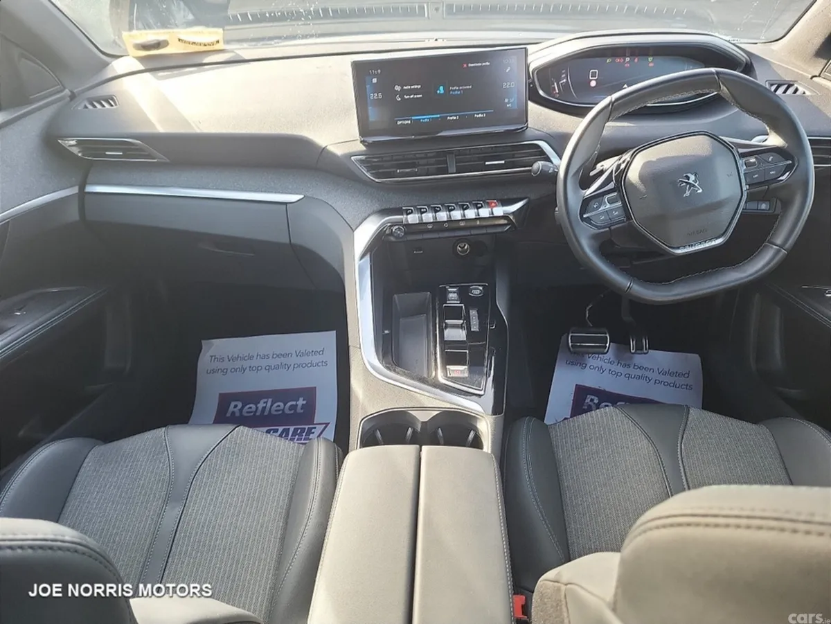 Peugeot 5008 SUV, Diesel, 2023, Grey
