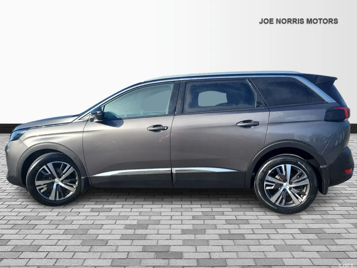 Peugeot 5008 SUV, Diesel, 2023, Grey
