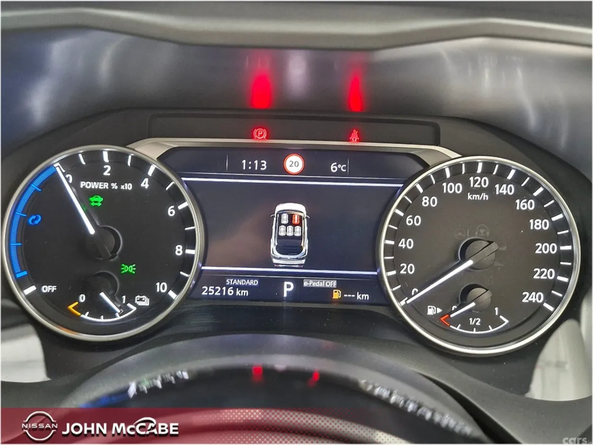 Nissan Qashqai MPV, Petrol Hybrid, 2025, Grey