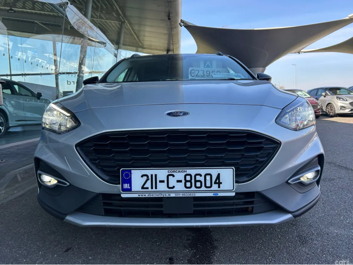 Ford Focus Hatchback, Petrol, 2021, Grey