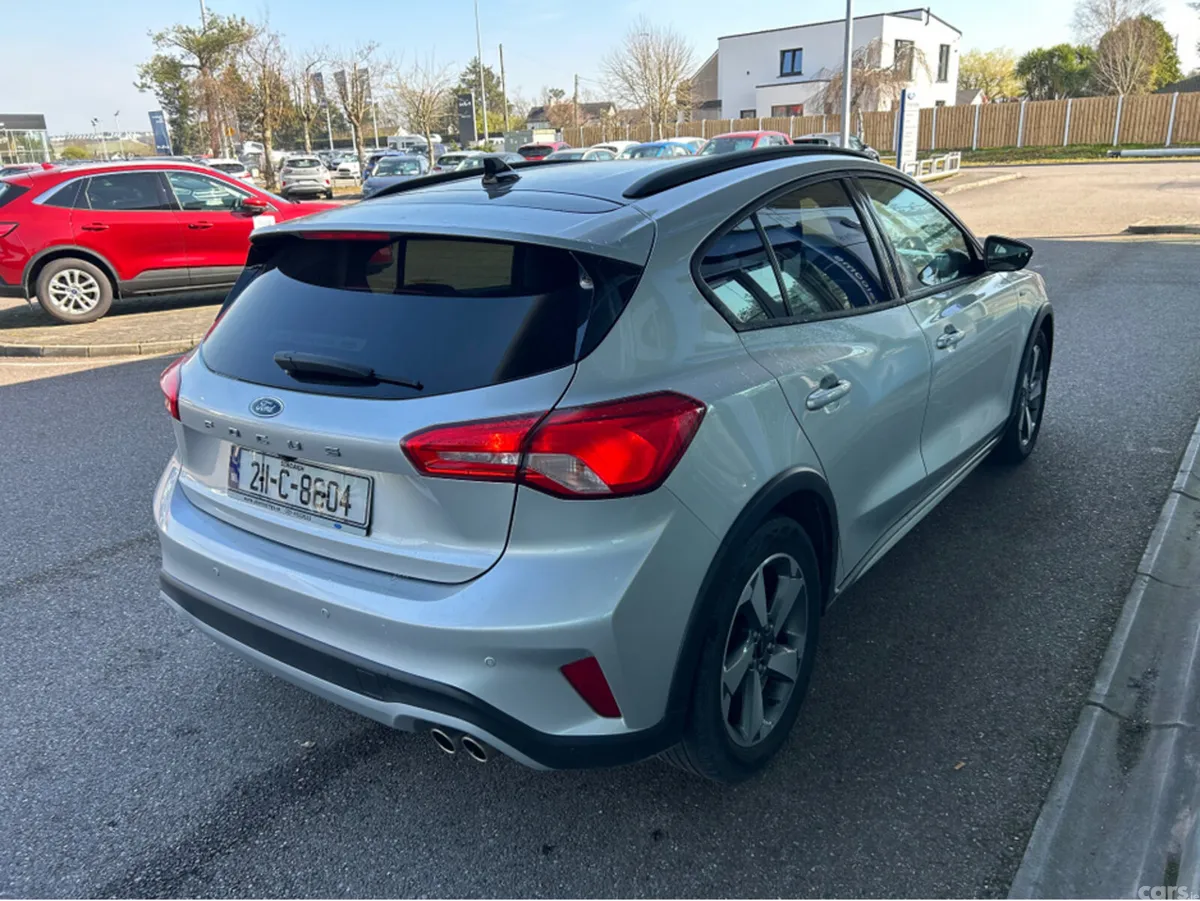 Ford Focus Hatchback, Petrol, 2021, Grey