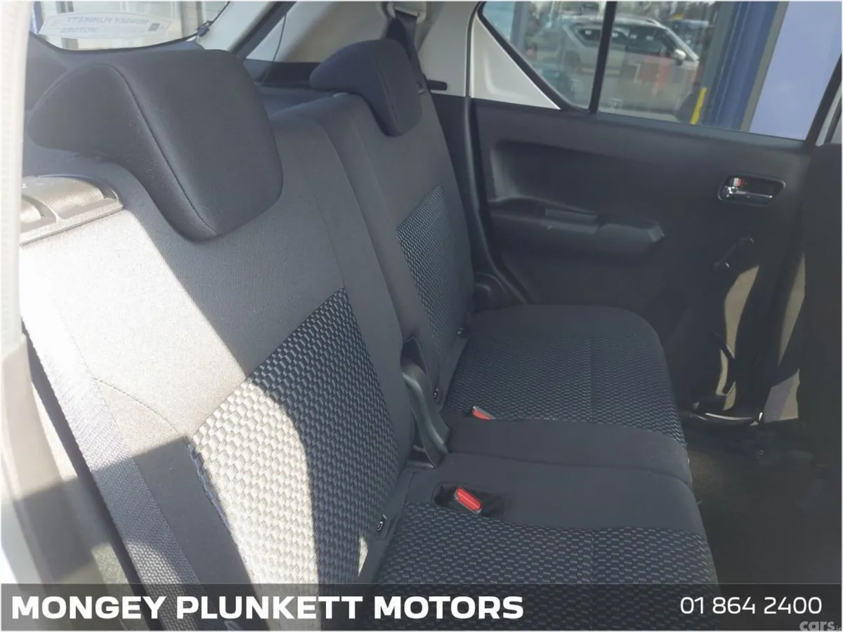 Suzuki Ignis Hatchback, Petrol, 2023, White
