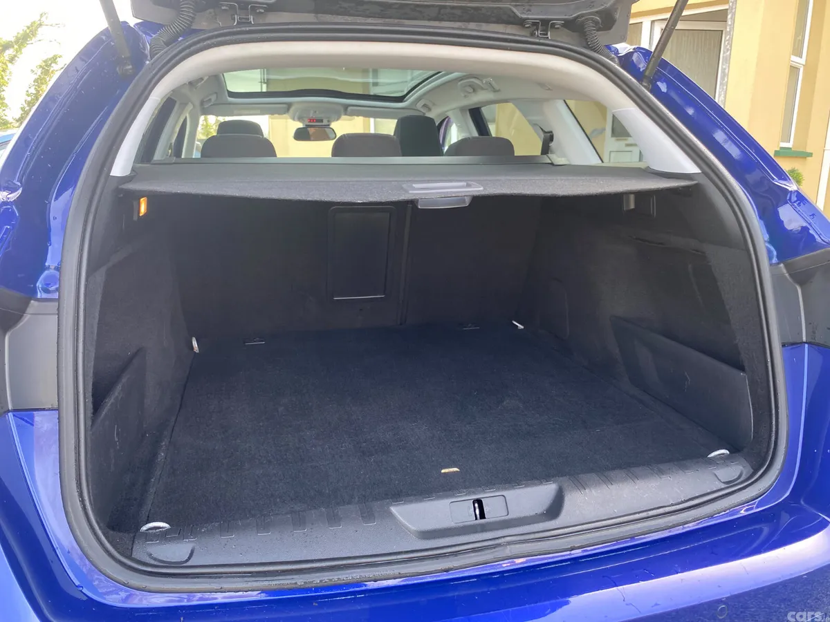 Peugeot 308 Estate, Diesel, 2019, Blue