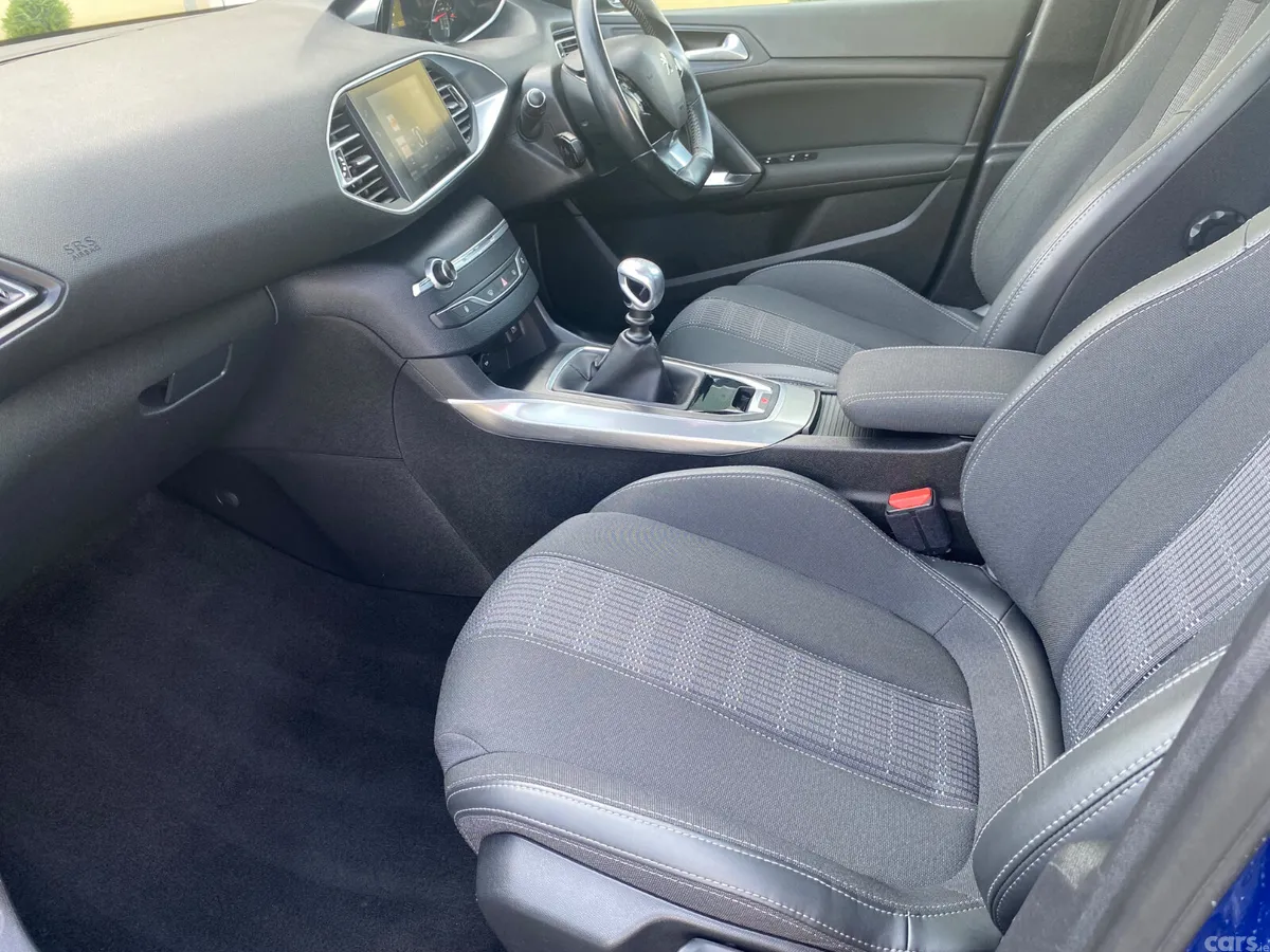 Peugeot 308 Estate, Diesel, 2019, Blue