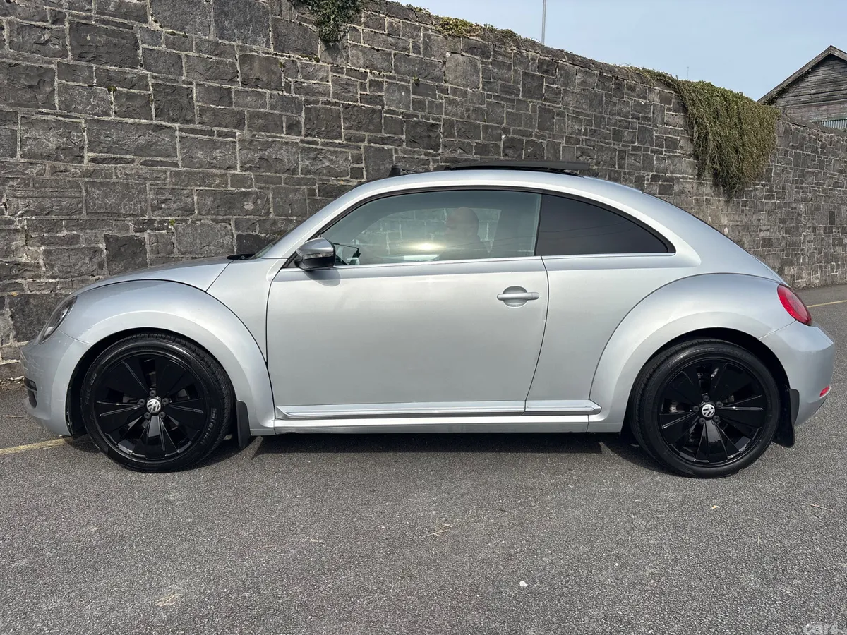 Volkswagen Beetle Hatchback, Diesel, 2016, Silver