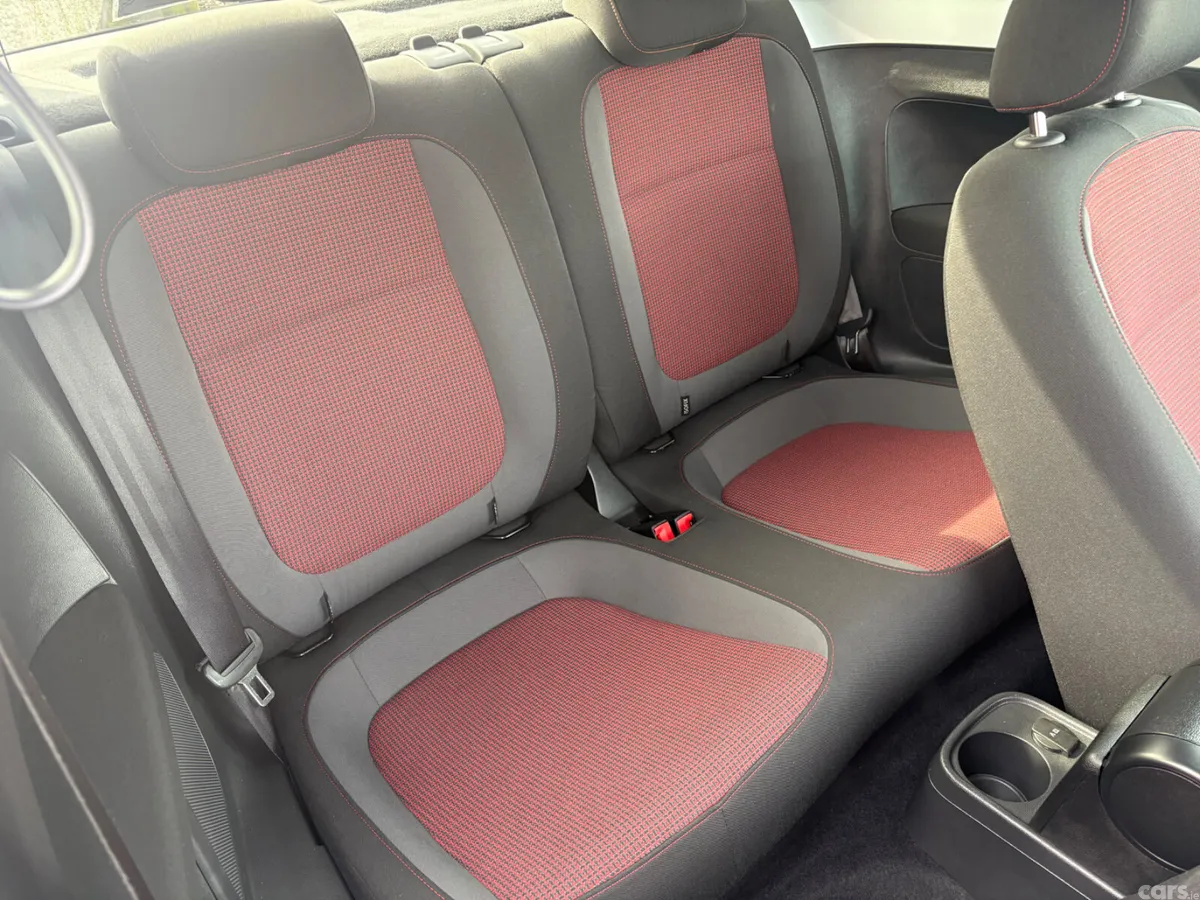 Volkswagen Beetle Hatchback, Diesel, 2016, Silver