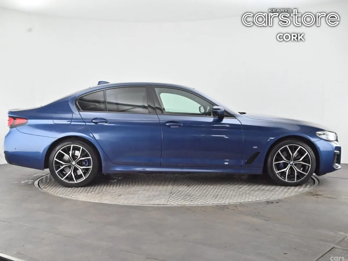 BMW 5-Series Saloon, Petrol Plug-in Hybrid, 2021, Blue
