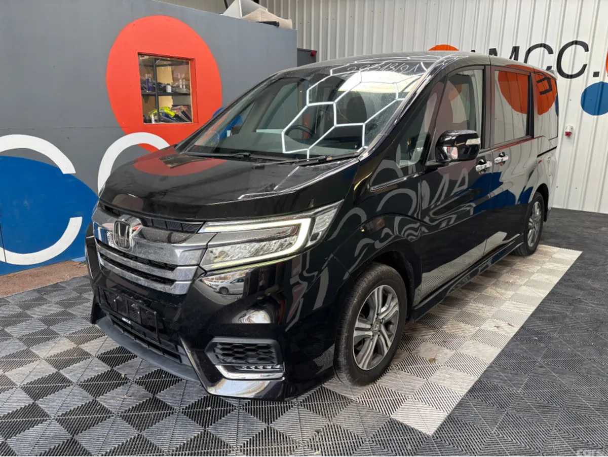 Honda Stepwagon MPV, Petrol Hybrid, 2021, Black