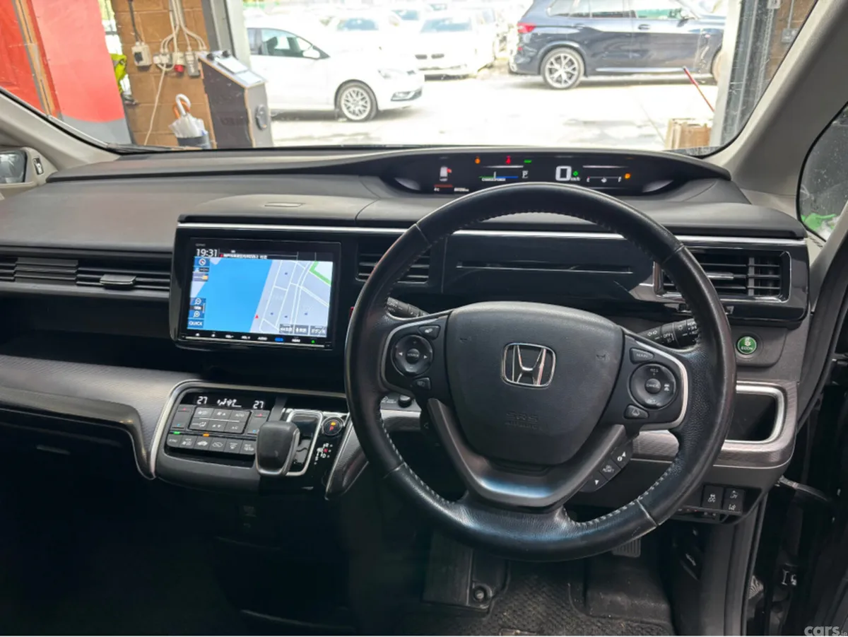 Honda Stepwagon MPV, Petrol Hybrid, 2021, Black