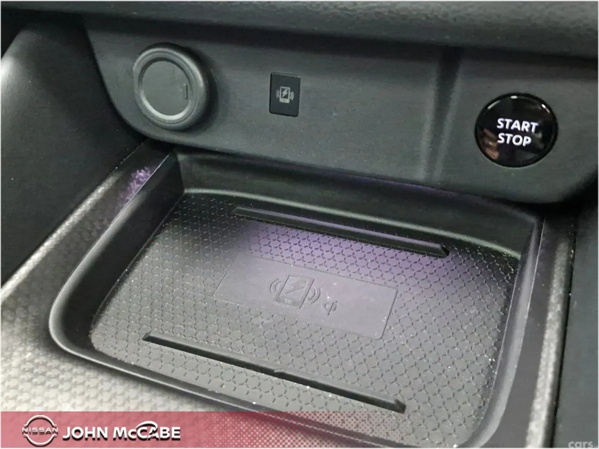 Nissan Qashqai MPV, Petrol Hybrid, 2025, Black
