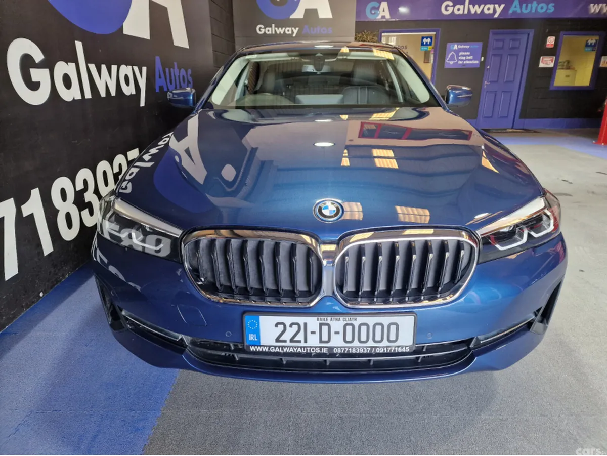 BMW 5-Series Saloon, Petrol Hybrid, 2022, Blue