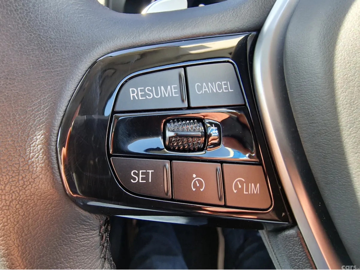 BMW 5-Series Saloon, Petrol Hybrid, 2022, Blue