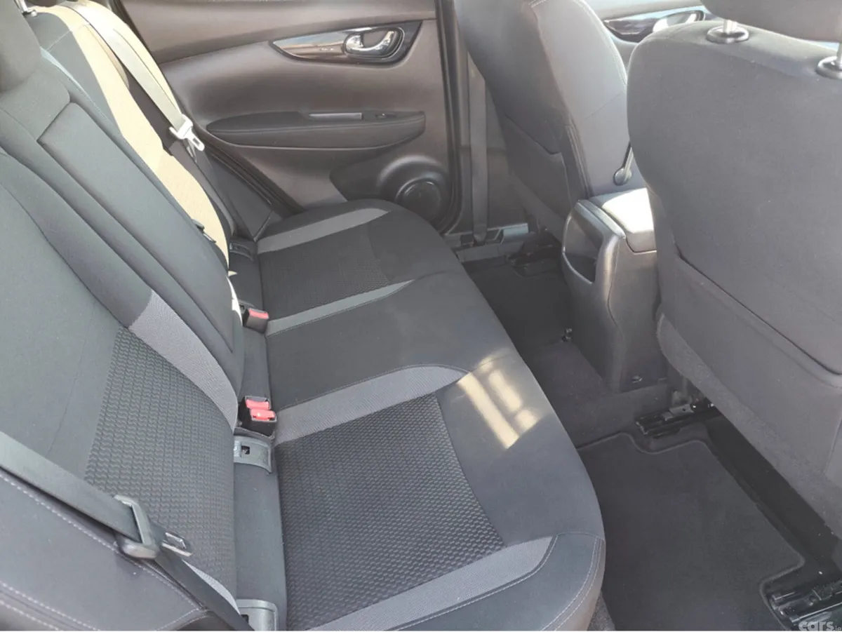 Nissan Qashqai MPV, Diesel, 2019, White