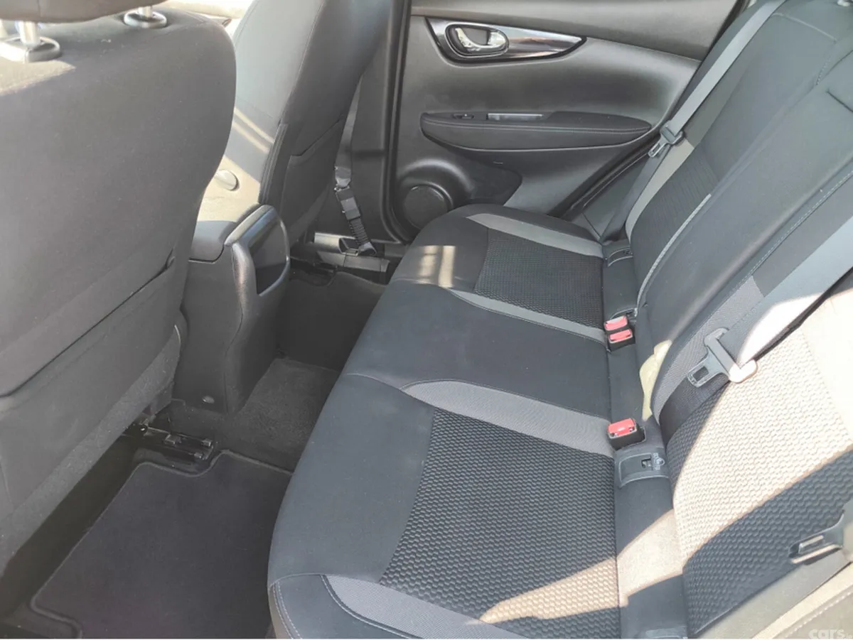 Nissan Qashqai MPV, Diesel, 2019, White