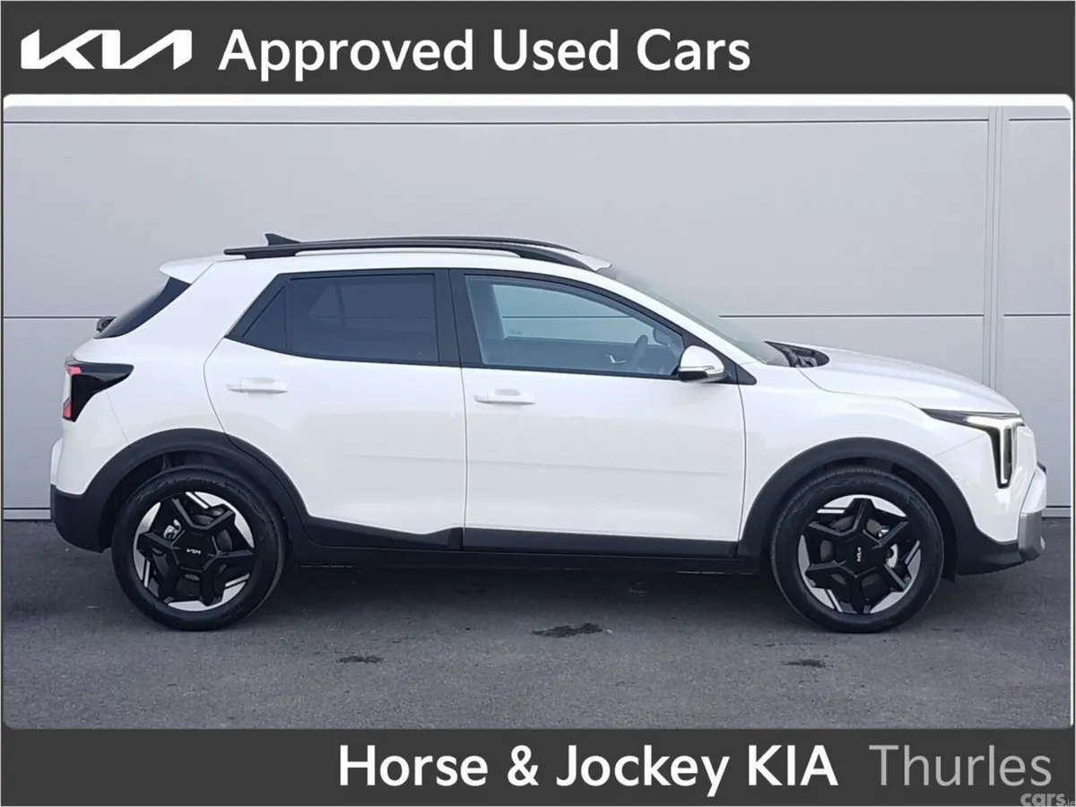 Kia Stonic Estate, Petrol Hybrid, 2026, White