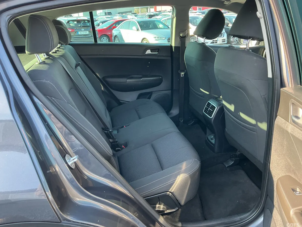 Kia Sportage SUV, Diesel, 2016, Silver