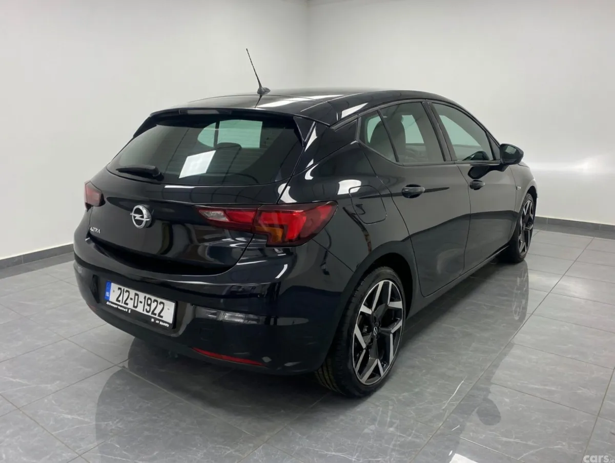 Opel Astra Hatchback, Diesel, 2021, Black