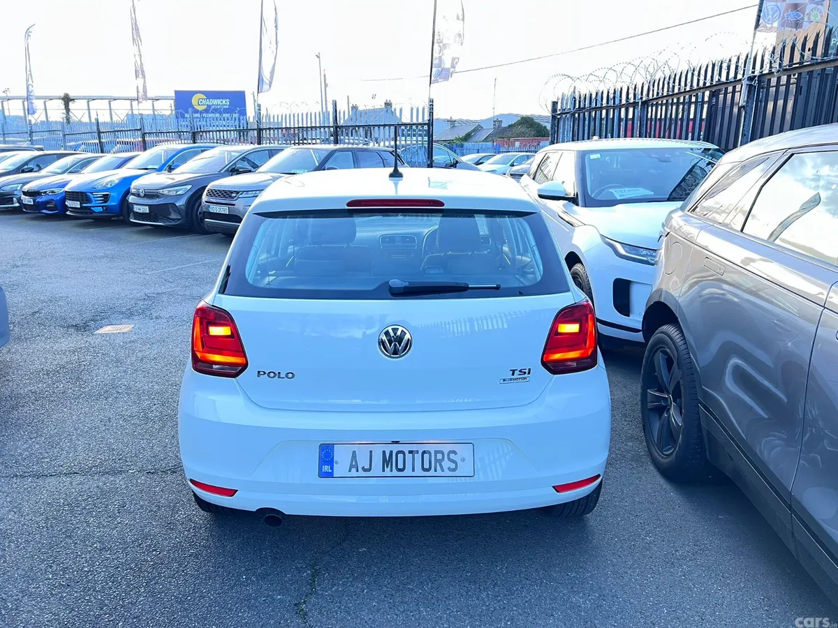 Volkswagen Polo Hatchback, Petrol, 2015, White
