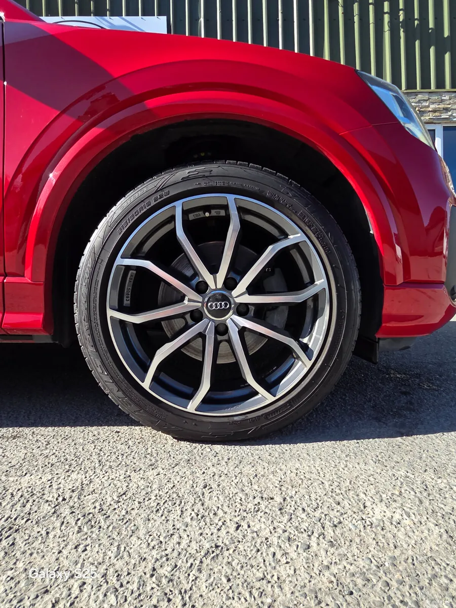 Audi Q2 SUV, Petrol, 2017, Red