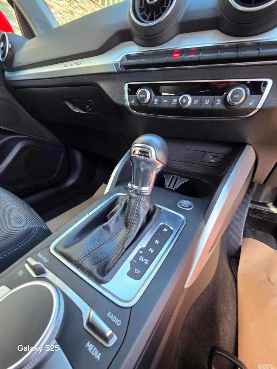Audi Q2 SUV, Petrol, 2017, Red