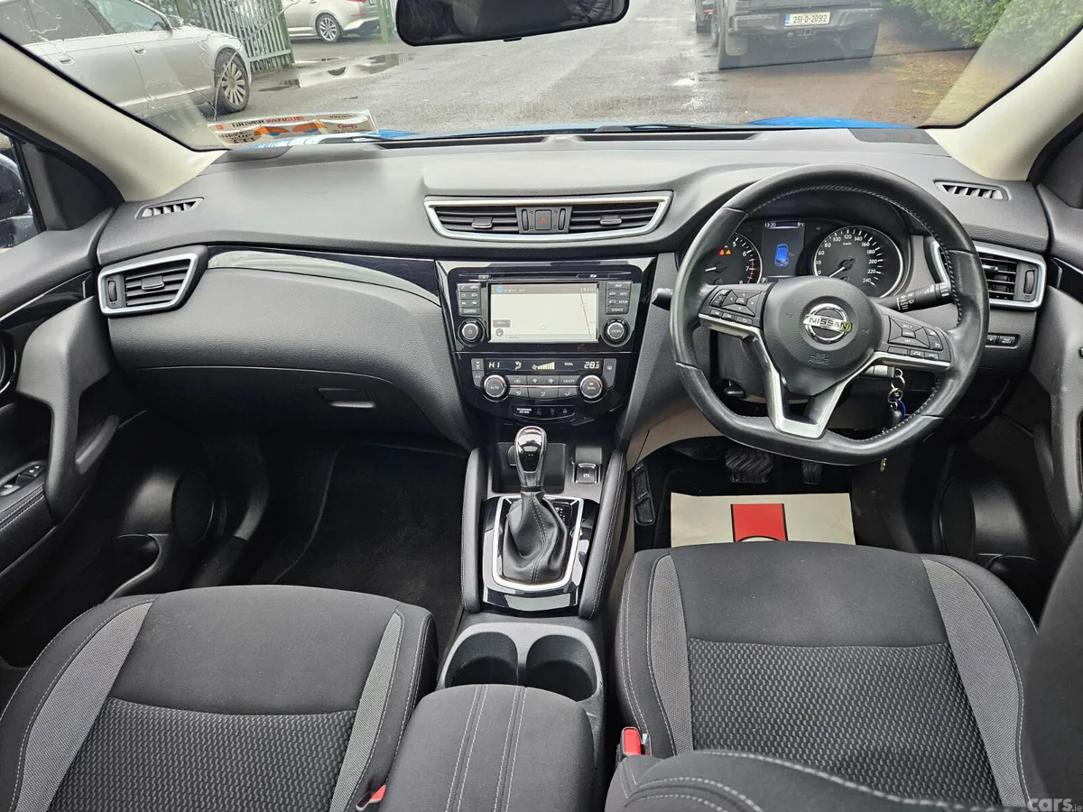 Nissan Qashqai MPV, Petrol, 2018, Blue