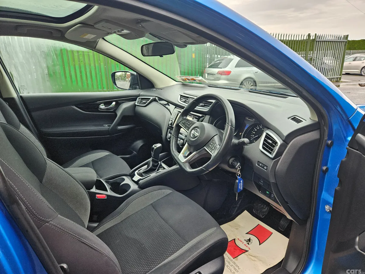 Nissan Qashqai MPV, Petrol, 2018, Blue