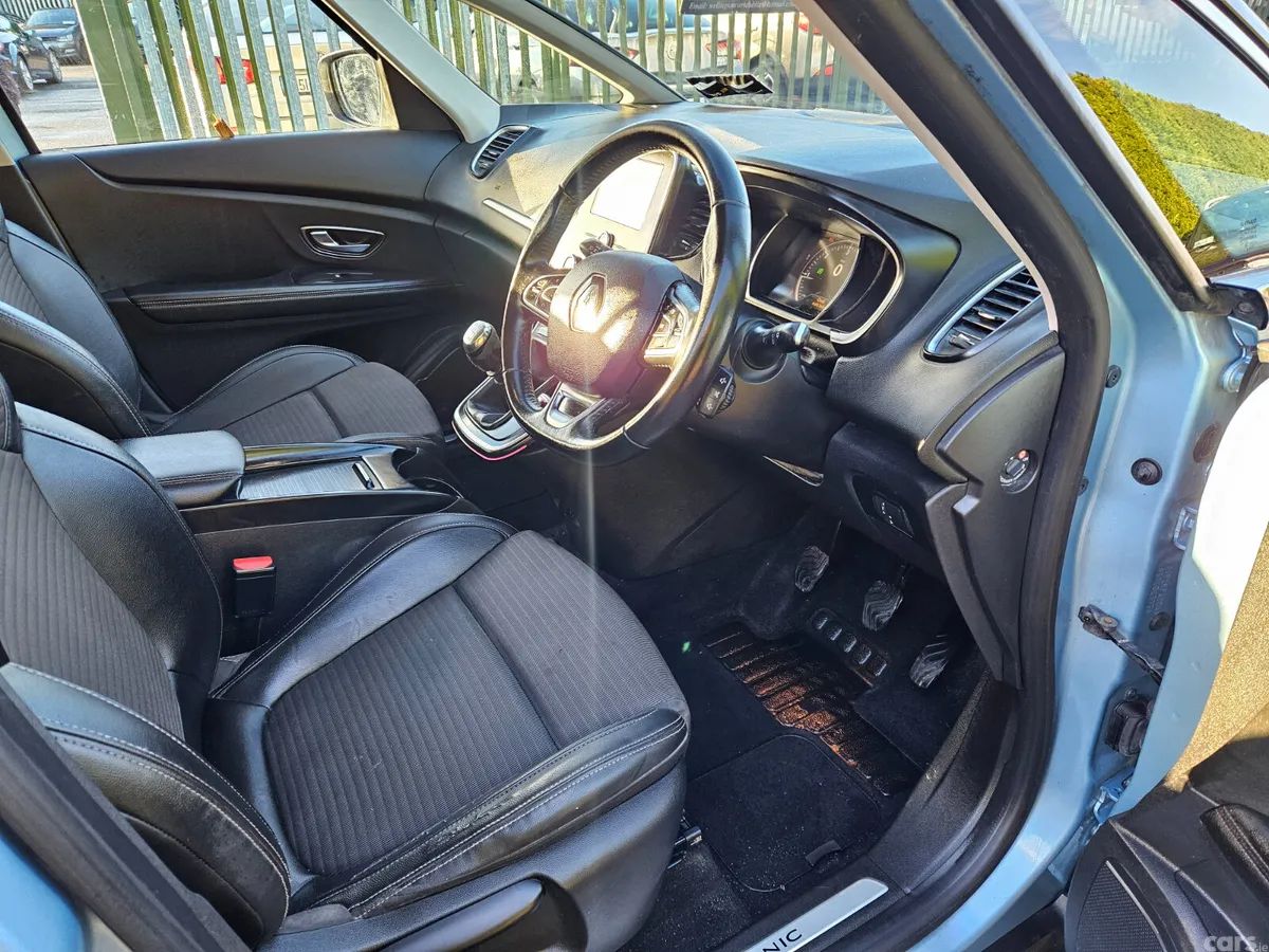 Renault Grand Scenic MPV, Diesel, 2017, Blue