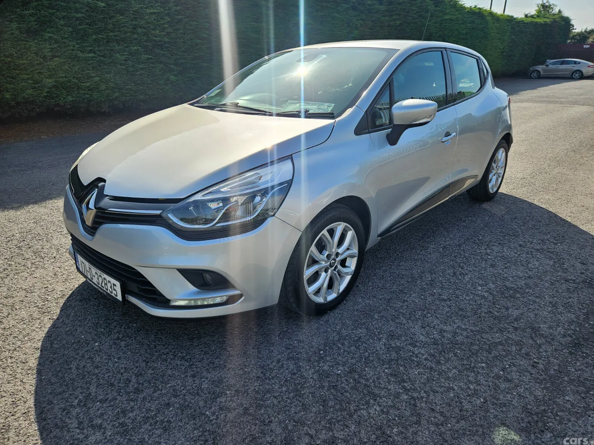 Renault Clio Hatchback, Petrol, 2017, Grey