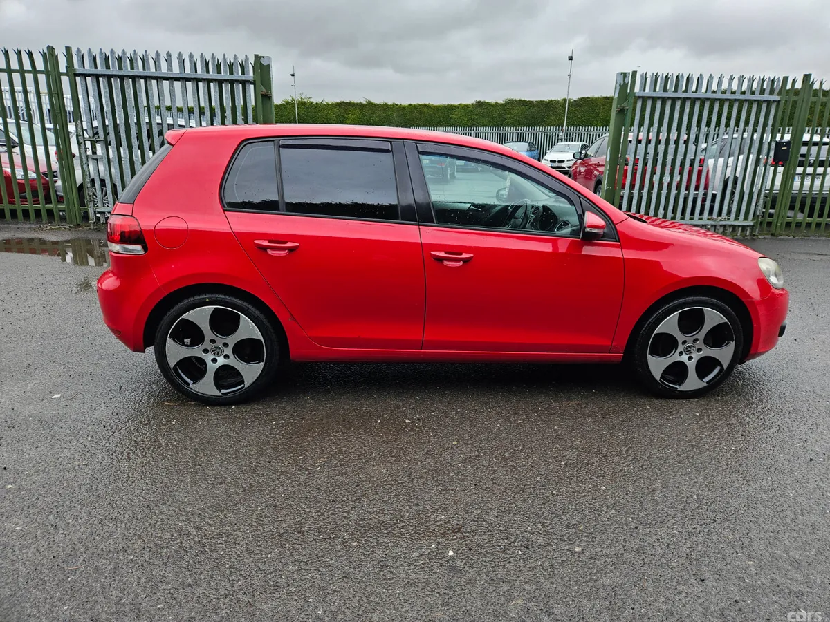 Volkswagen Golf Hatchback, Petrol, 2012, Red