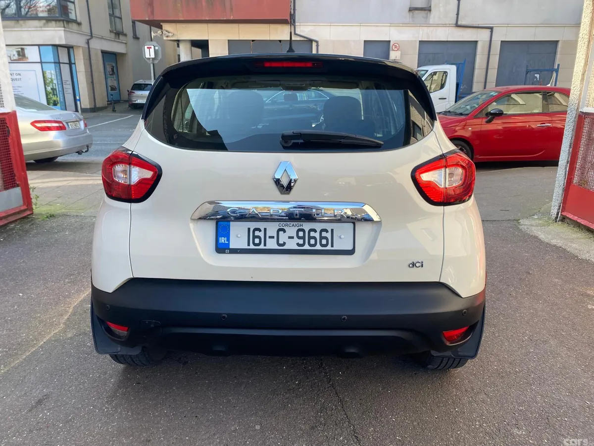 Renault Captur Hatchback, Diesel, 2016, White