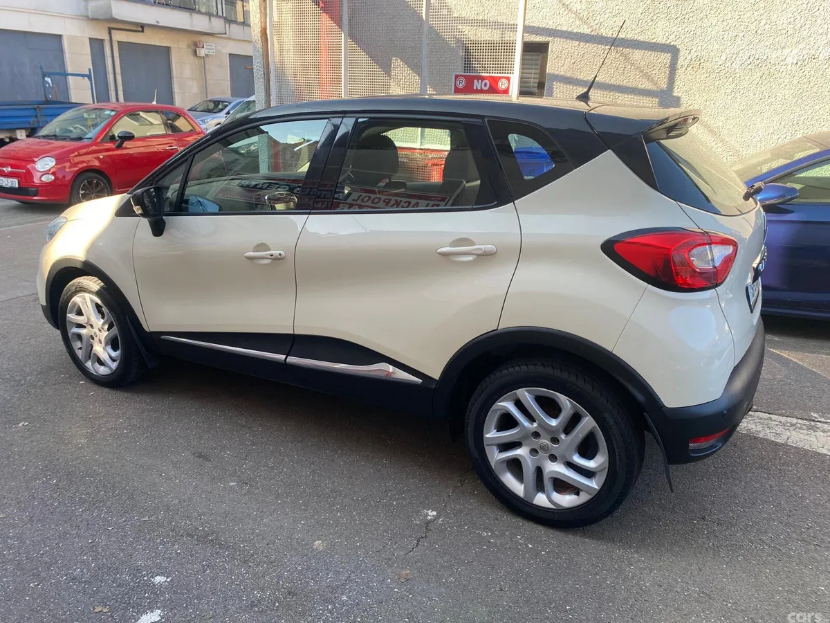 Renault Captur Hatchback, Diesel, 2016, White