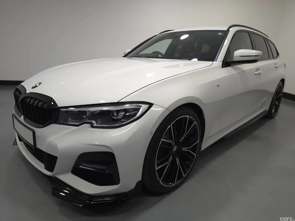 BMW 3-Series Estate, Diesel, 2019, White