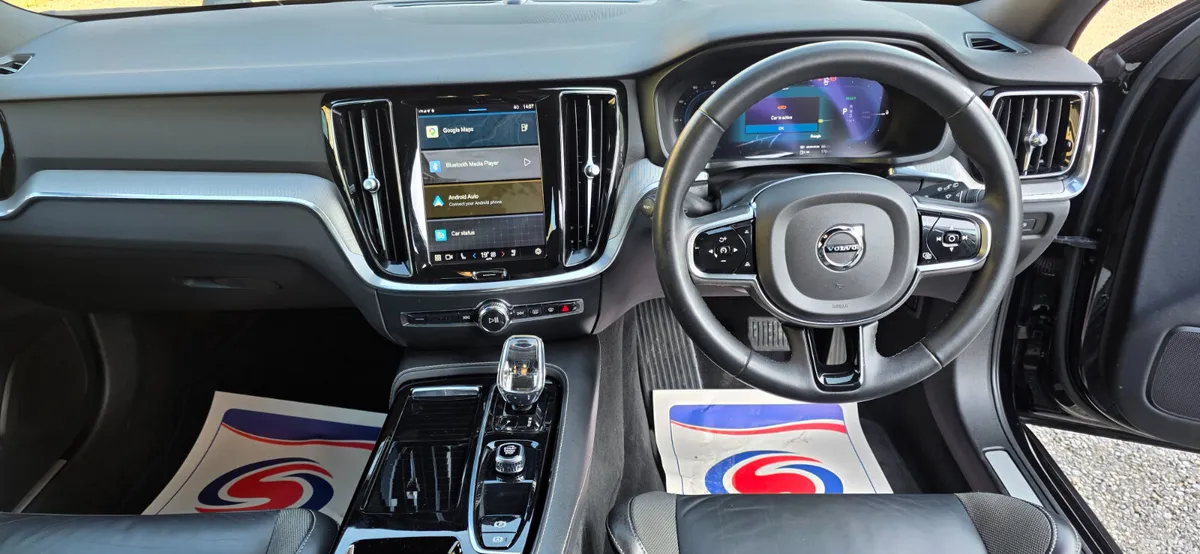 Volvo V60 Estate, Petrol Plug-in Hybrid, 2022, Black