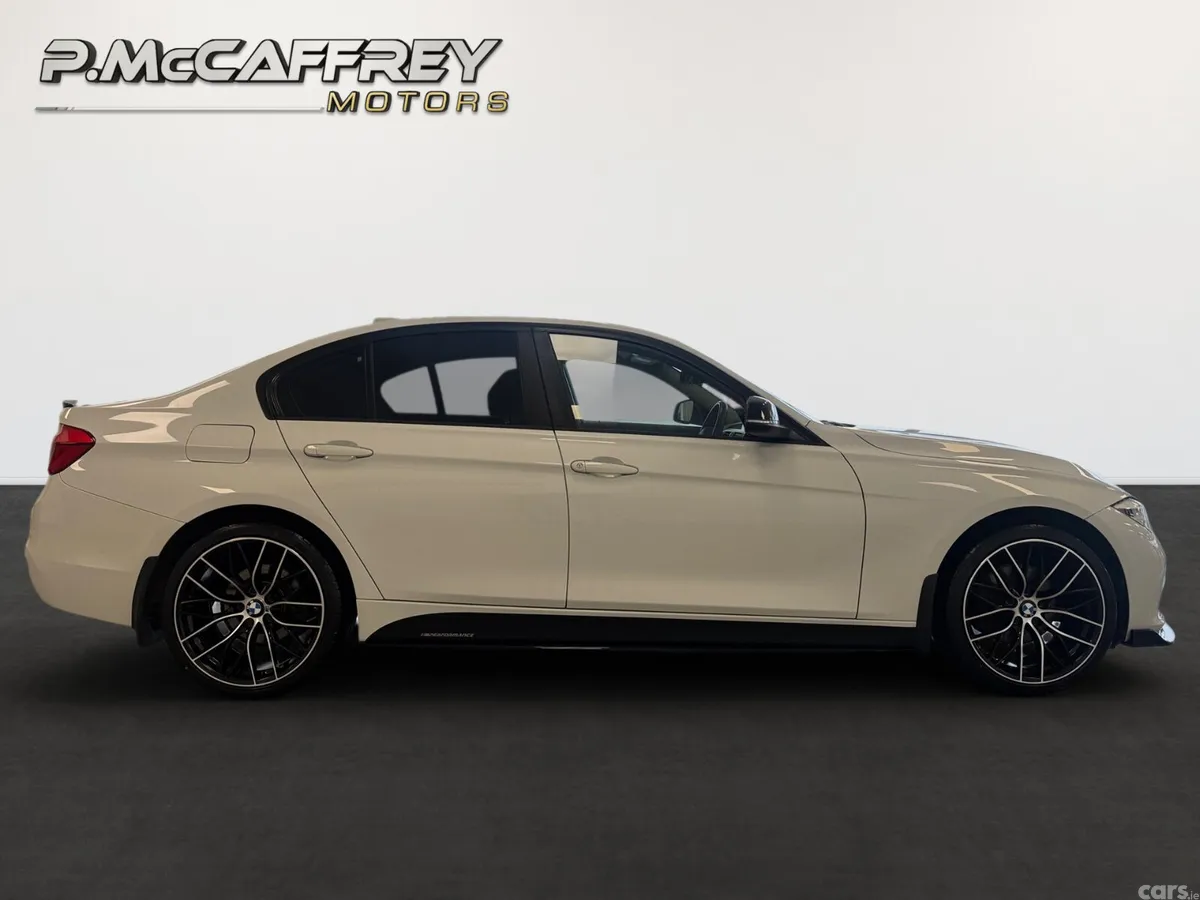BMW 3-Series Saloon, Diesel, 2017, White