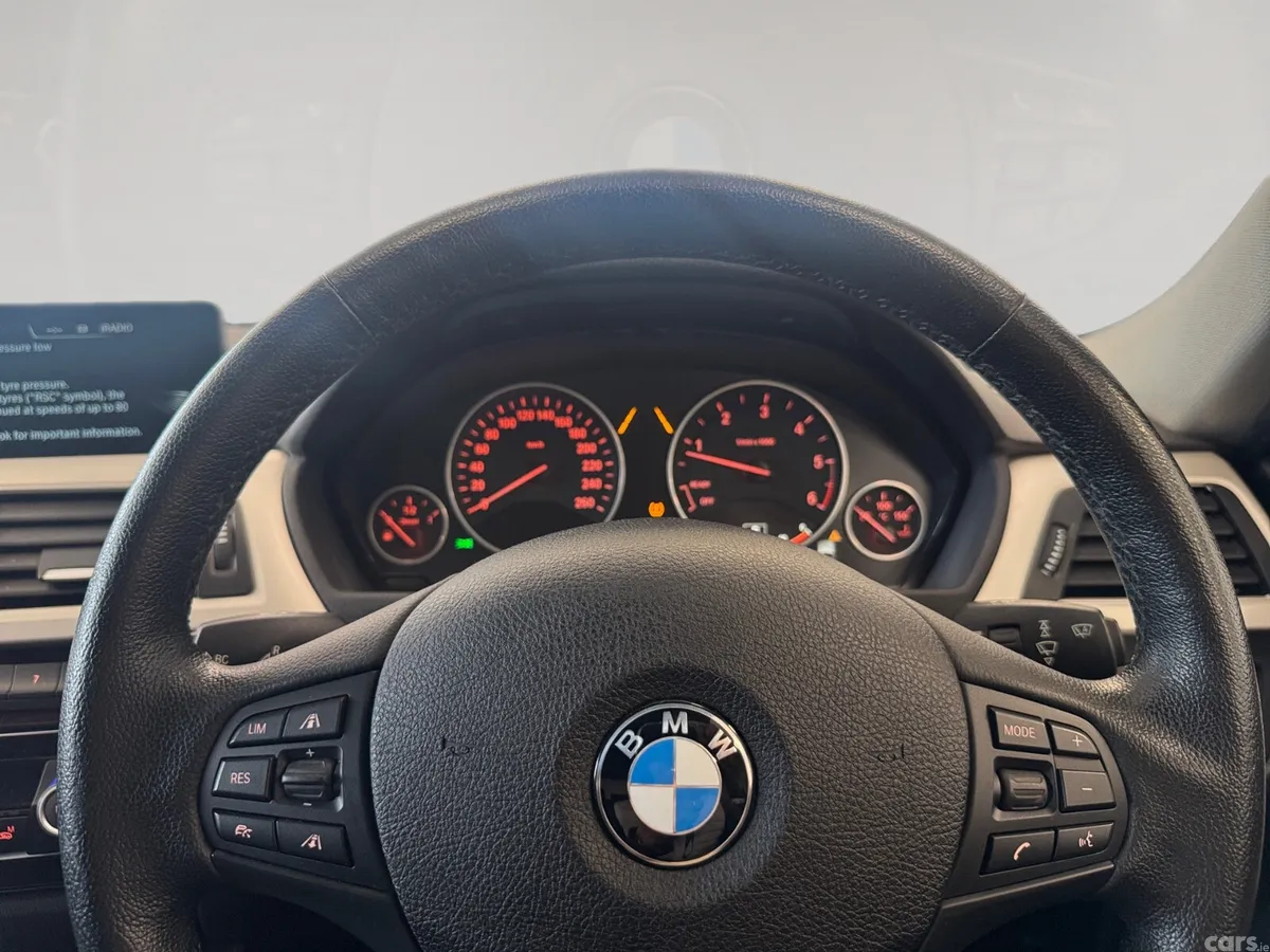 BMW 3-Series Saloon, Diesel, 2017, White