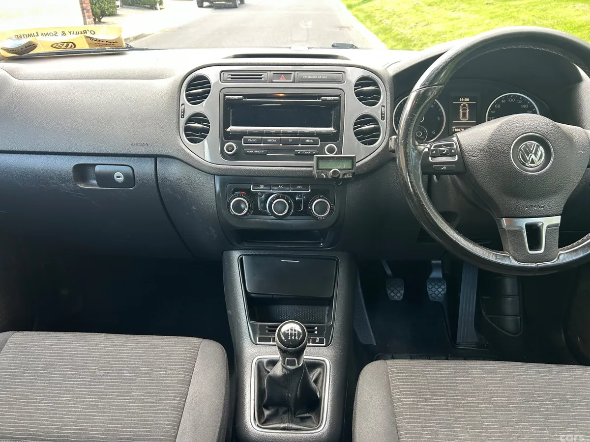 Volkswagen Tiguan SUV, Diesel, 2014, Brown