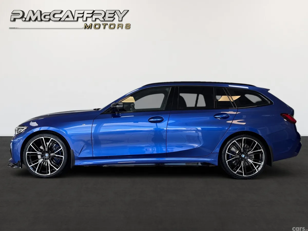 BMW 3-Series Estate, Diesel, 2021, Blue