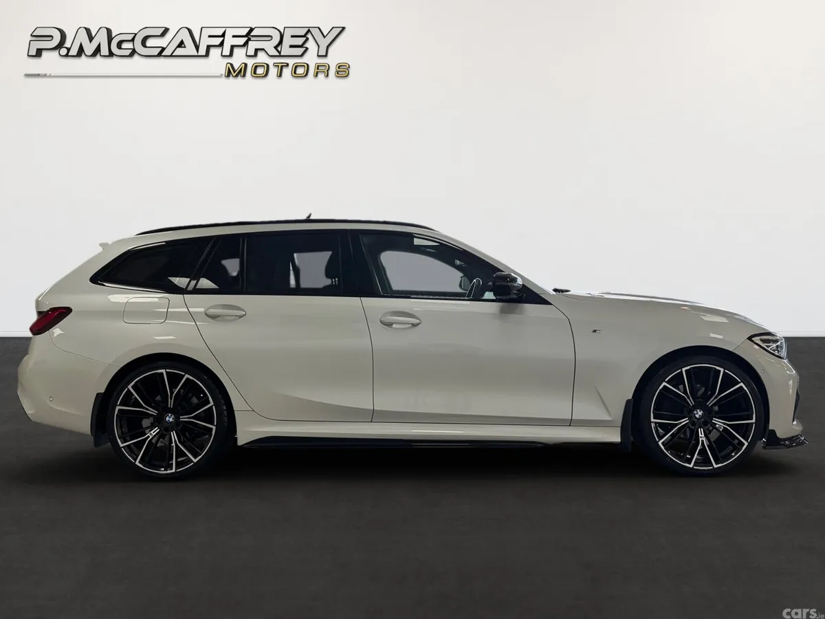 BMW 3-Series Estate, Diesel, 2021, White